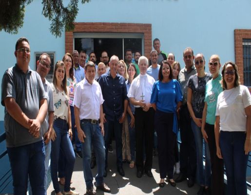 Bispo Diocesano visita Ubarana